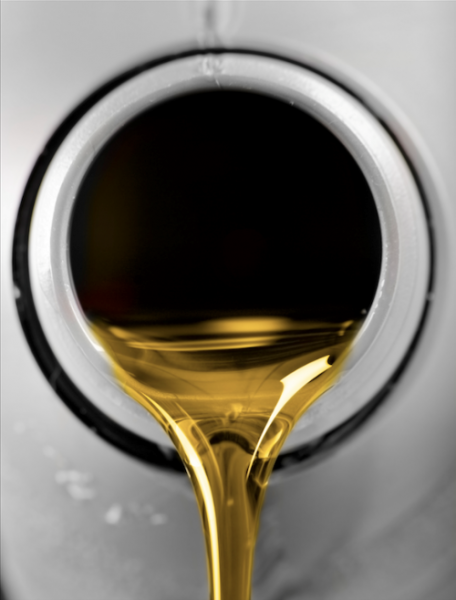TMS-Vacuum-Pump-Oil-Clear